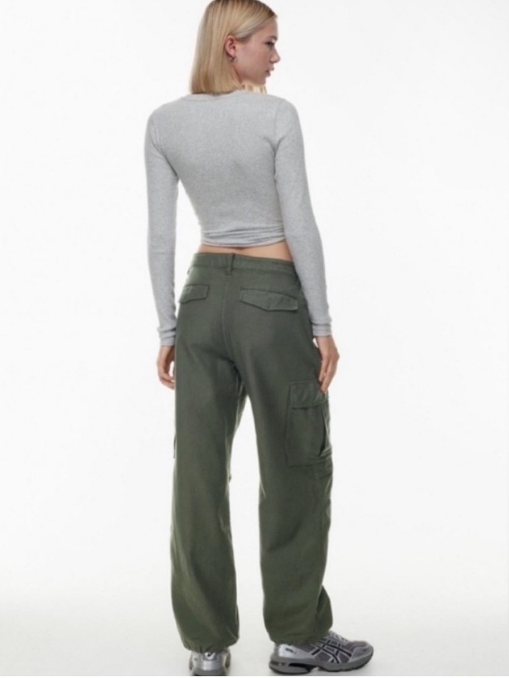 Aritzia TNA Army Green Supply Cotton Cargo Pockets Pants Size 4 - Picture 3 of 8
